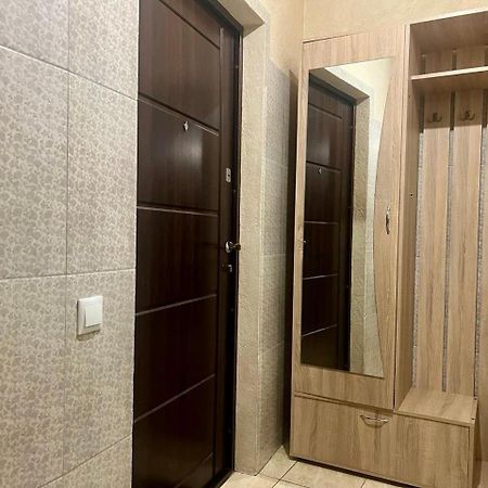 Studio Apartment Metro Pechersk 基輔 外观 照片