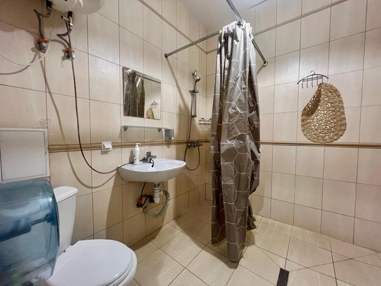 Studio Apartment Metro Pechersk 基輔 外观 照片
